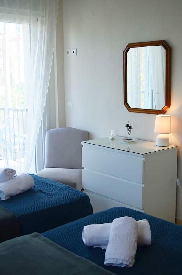 Lemon Beach Front Apartment, Nikiti Nikiti (Sithonia) Exterior foto