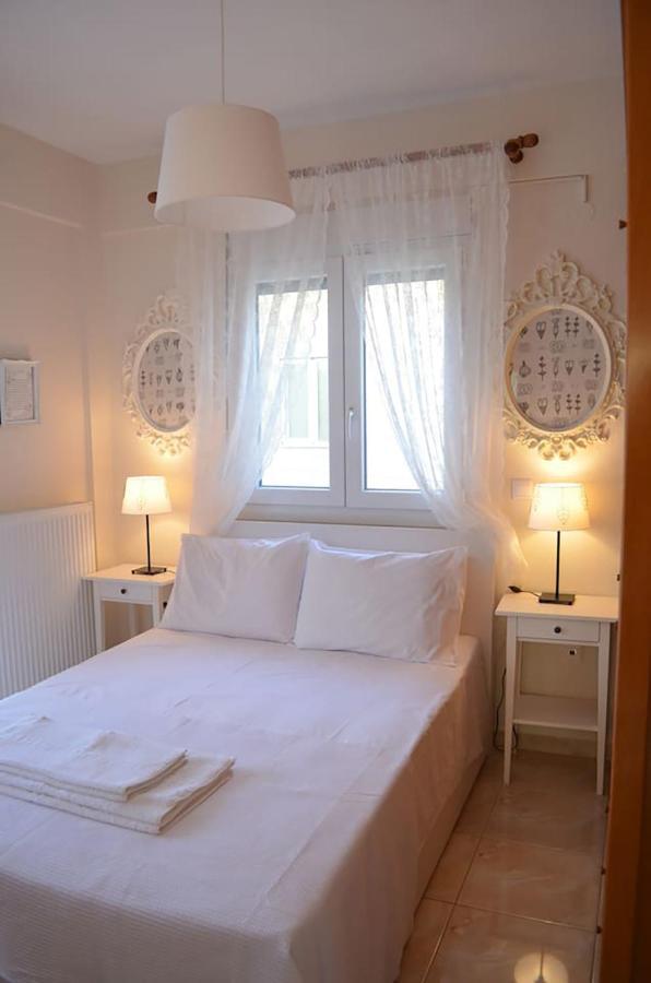 Lemon Beach Front Apartment, Nikiti Nikiti (Sithonia) Exterior foto