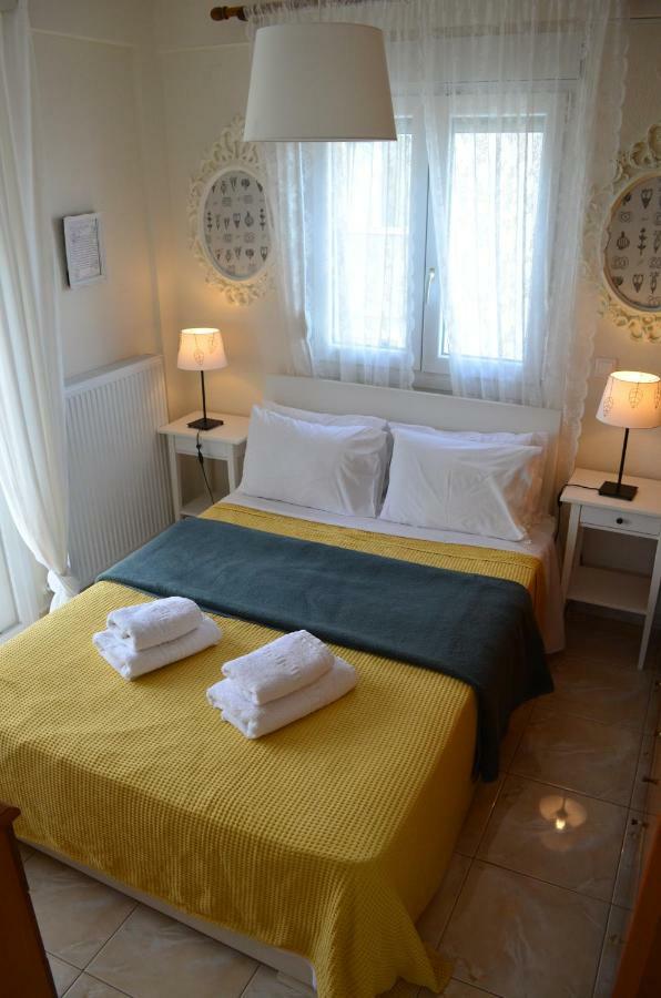 Lemon Beach Front Apartment, Nikiti Nikiti (Sithonia) Exterior foto