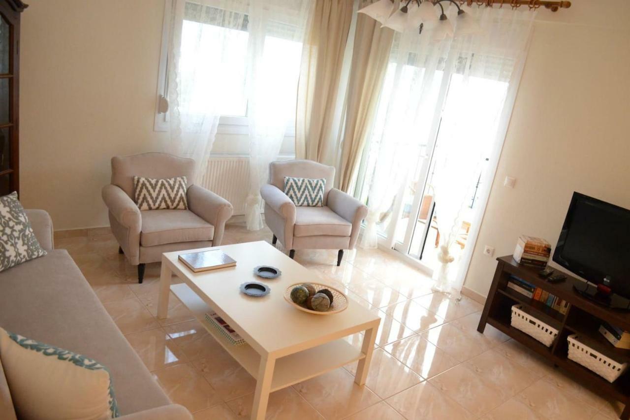 Lemon Beach Front Apartment, Nikiti Nikiti (Sithonia) Exterior foto